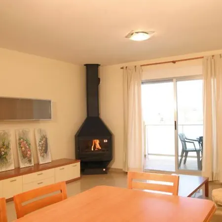 Apartment Palace Iii - San Fernando Oliva